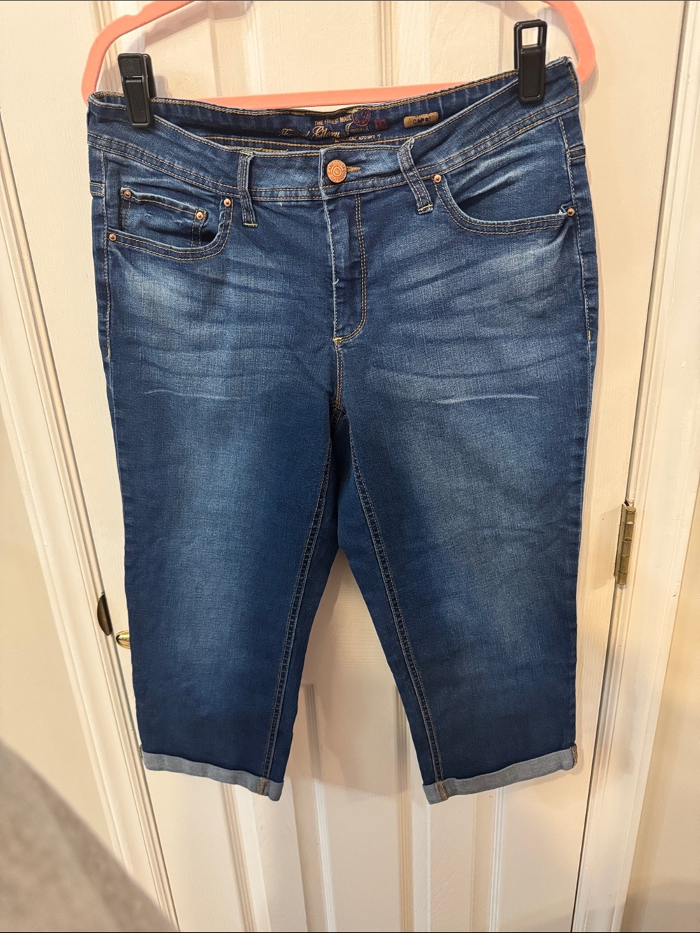 Faded Glory Mid-Rise Dark Blue Cropped Jeans